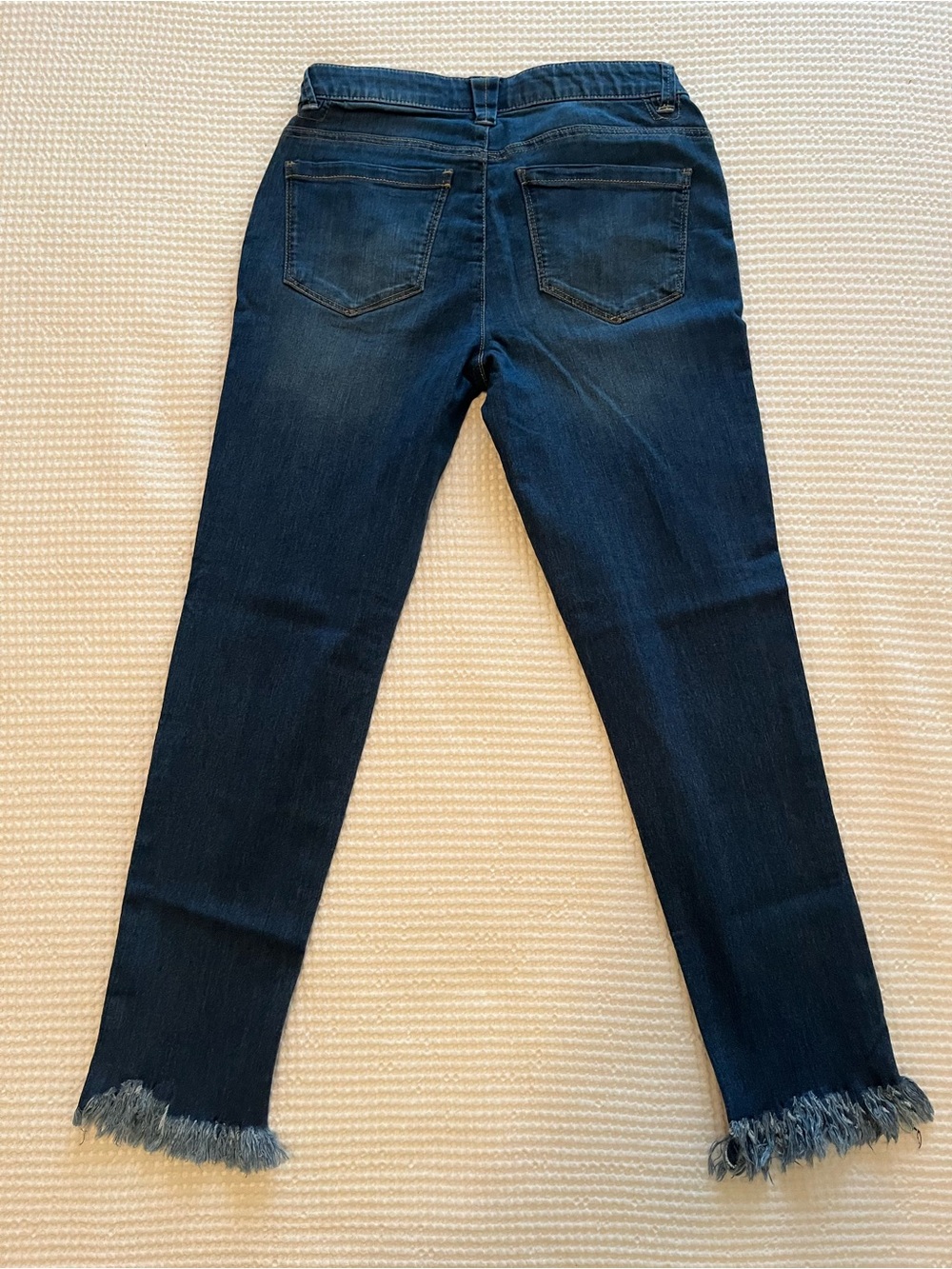 Women’s Dark Blue Frayed Hem Jeans